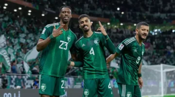 بـ 3 أندية.. الصراع يشتعل بين الشباب وكبار الدوري لضم نجم الهلال المنتظر